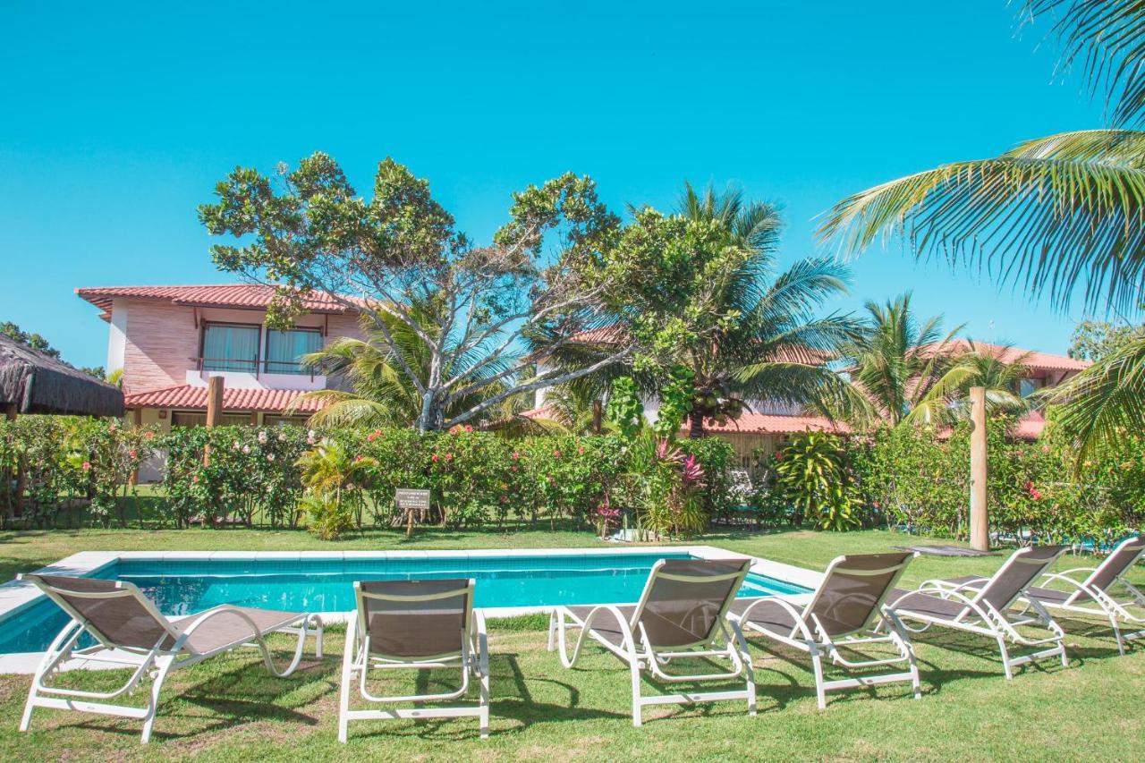 La Torre Resort All Inclusive Porto Seguro Exterior photo A pool at a resort in Punta Cana