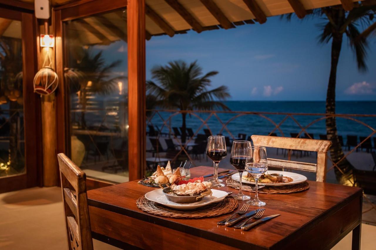 La Torre Resort All Inclusive Porto Seguro Exterior photo A restaurant at the resort